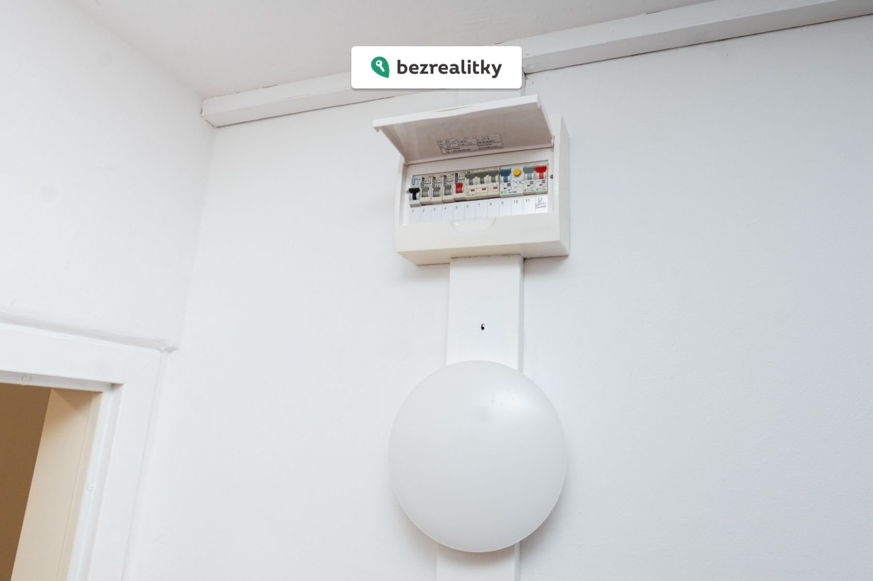 1771944101-qqbyawmktt-24