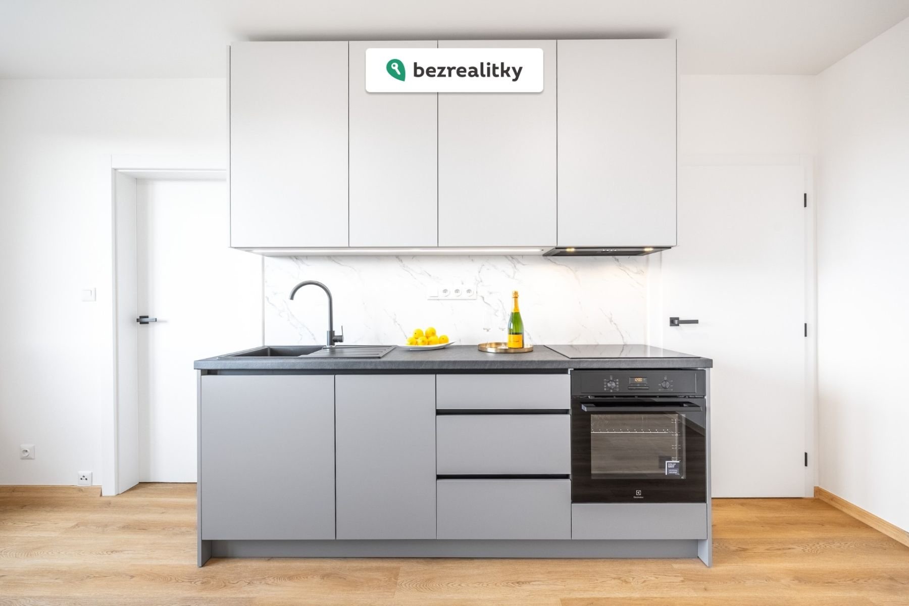 1761984063-dnymselsra-8y7a2781-hdr