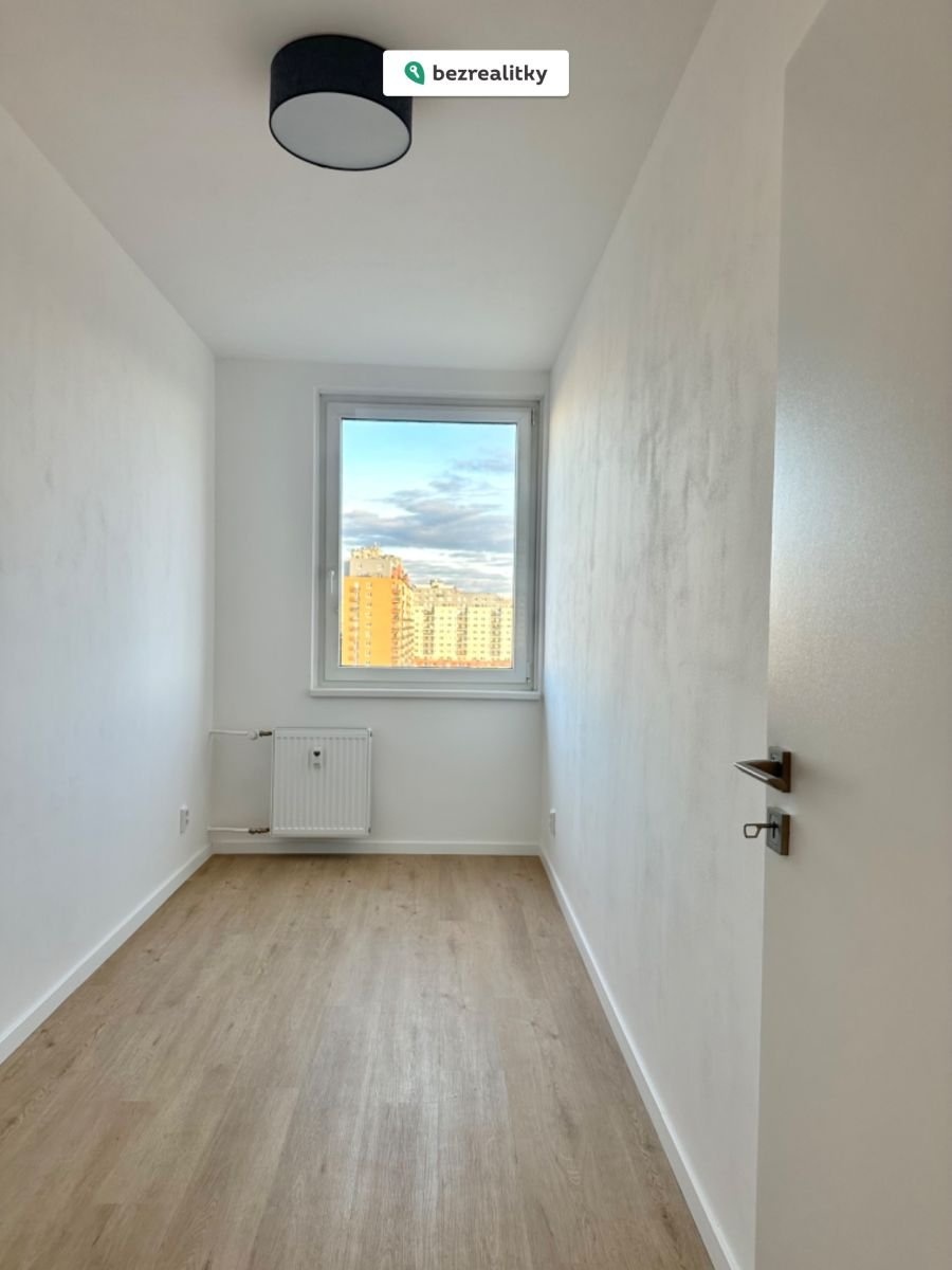 1762945707-dsgkkjdnyq-img-7872