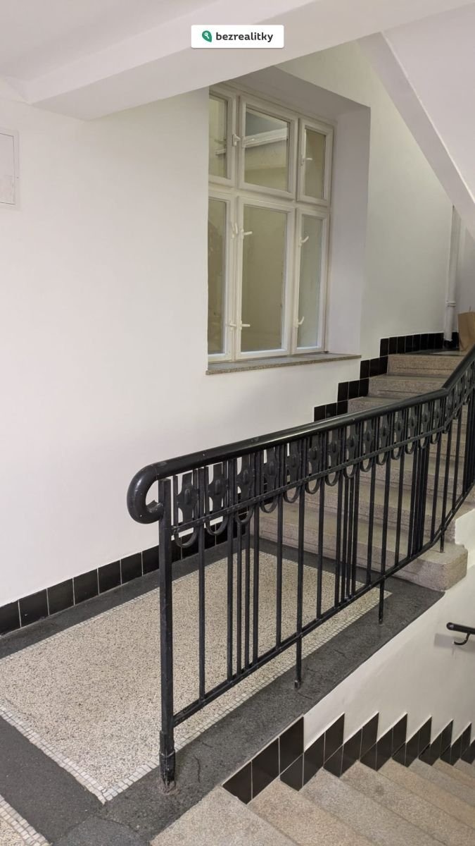 1775994193-aywgcuisph-1000050310