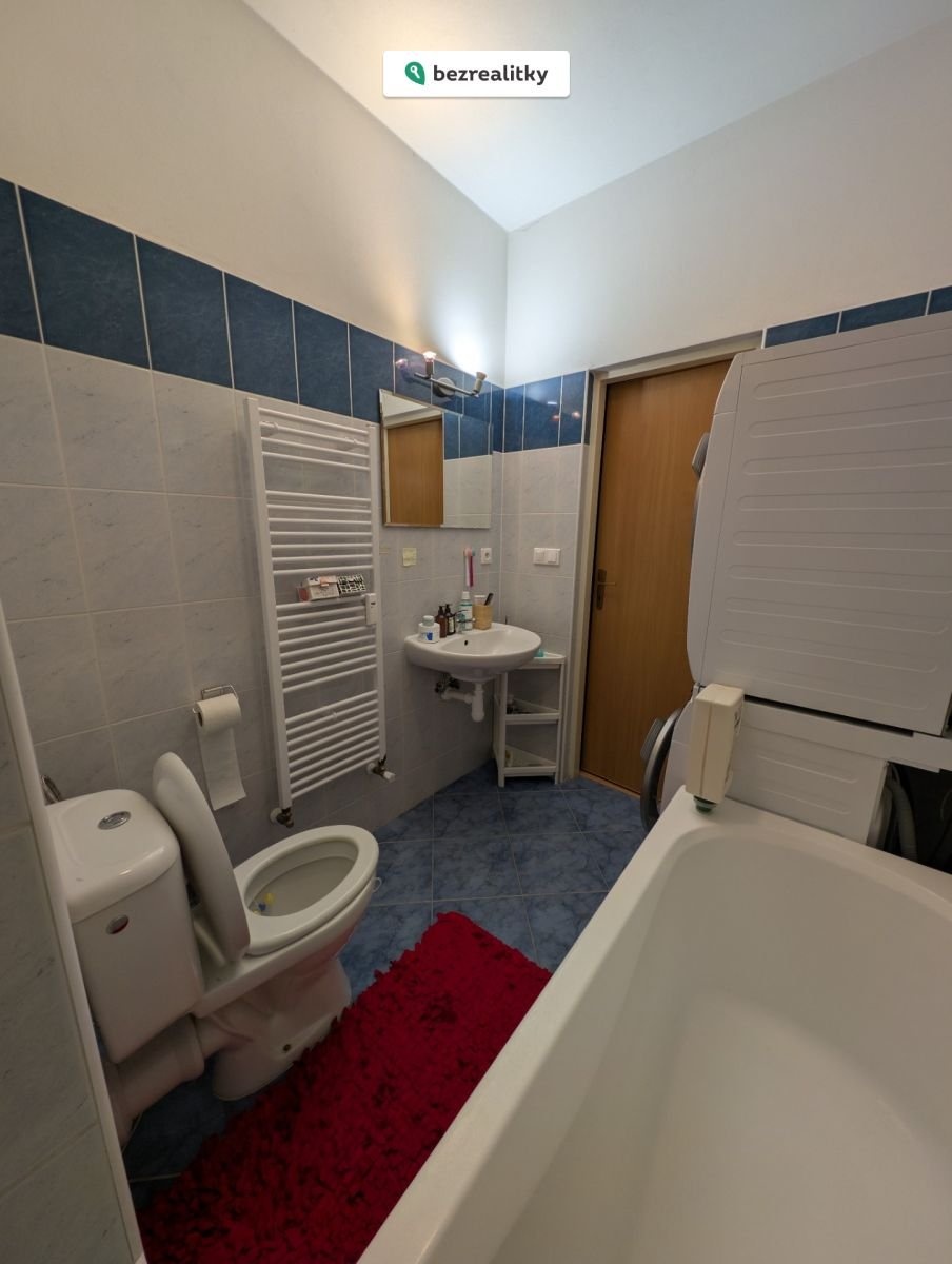 1762989824-jedzwxdsge-pxl-20251108-151248183