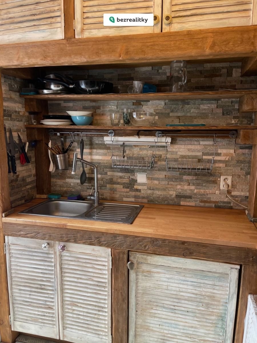 1764628175-ylnzcxqfan-whatsapp-image-2025-12-01-at