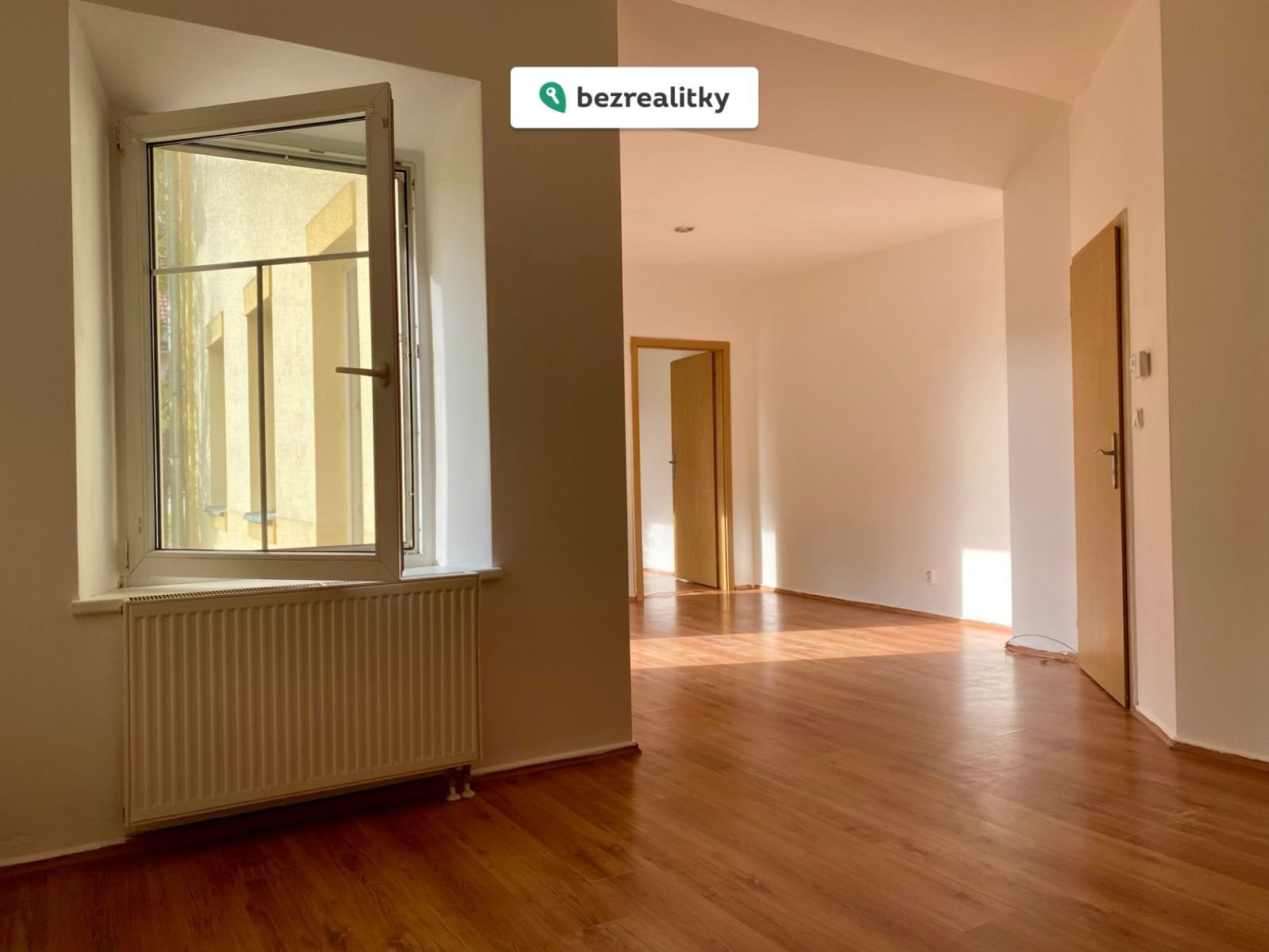 1760989005-cghcbtjgzn-1-hlavni-cc-81-pokoj-3