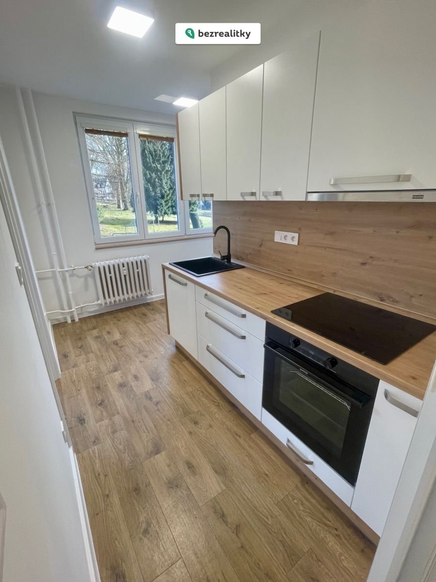 1758878196-rzdhxxdtrr-img-9258