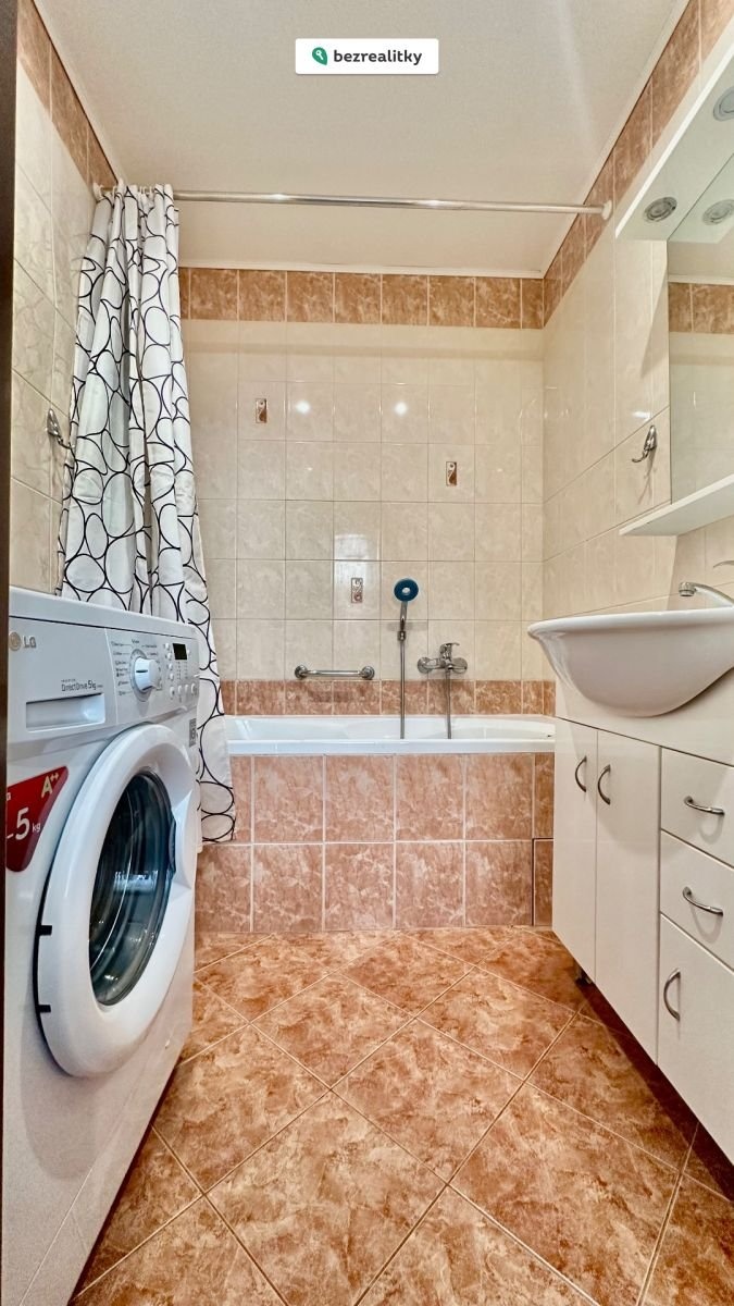 1768761053-rccfqzhjoq-img-0805