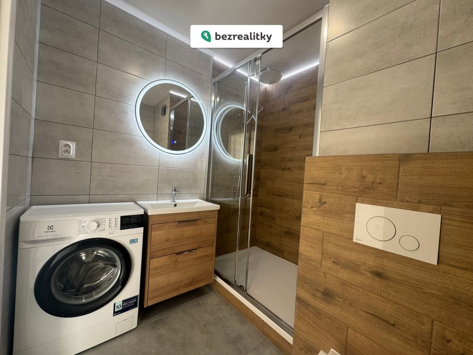 1772099136-kqdtuyyyjf-12