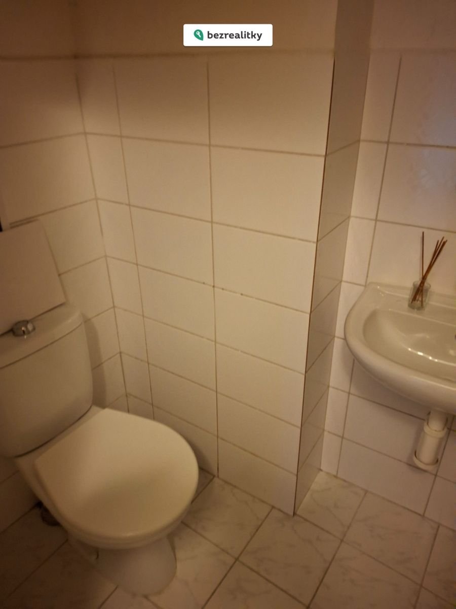 1763017743-esqqwhjkxr-20251111-145055