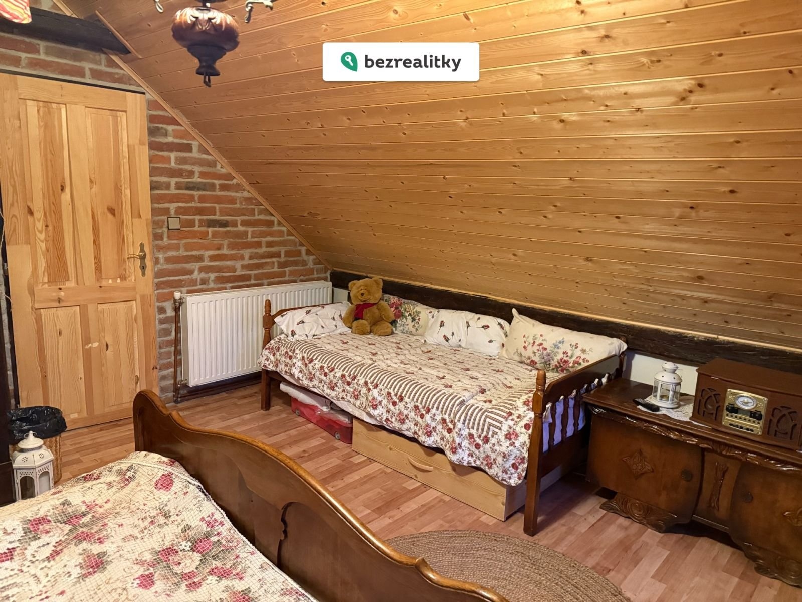 1763759302-azqvufumzv-img-1862