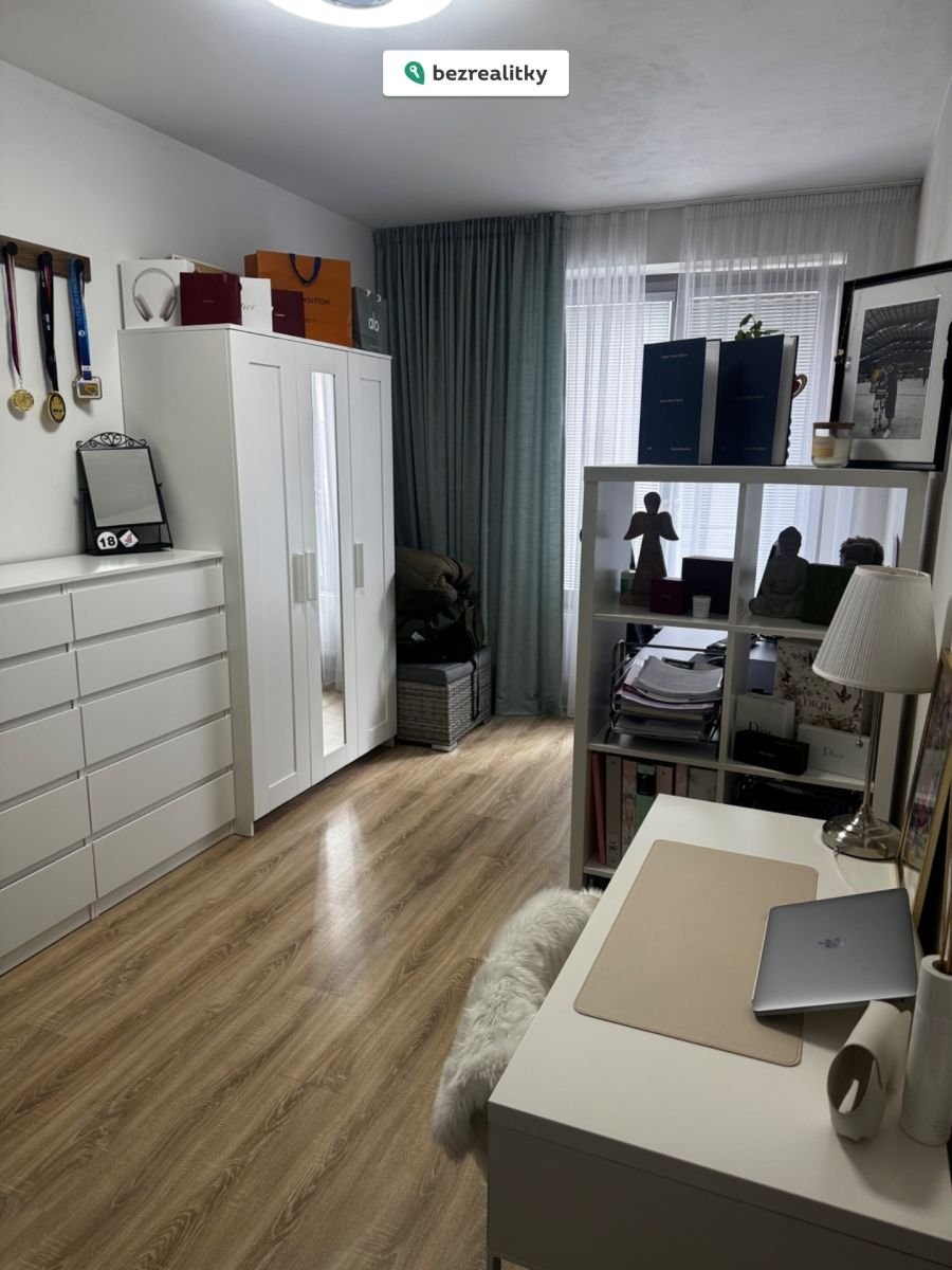 1757160755-fwqecpyosu-img-4871