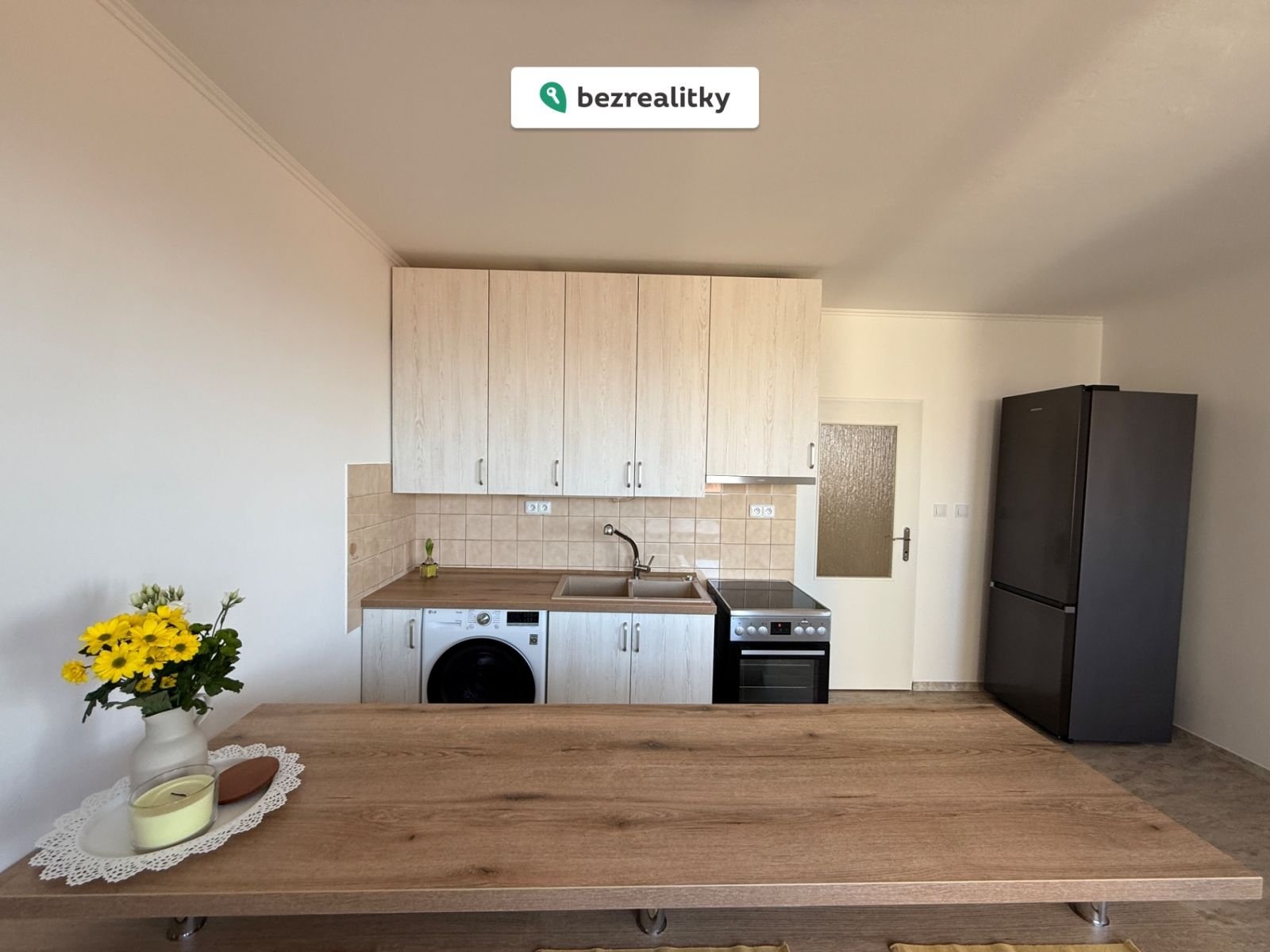 1771187744-qeeckosrnv-img-0225