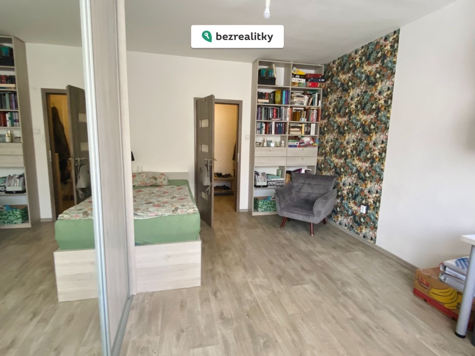 1761663266-zqymmildxi-1000049286