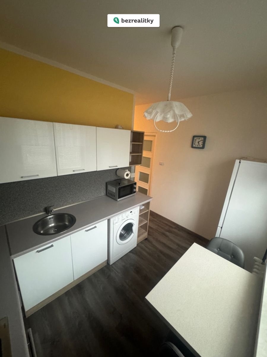 1773689295-gxjvarwwjc-img-3123