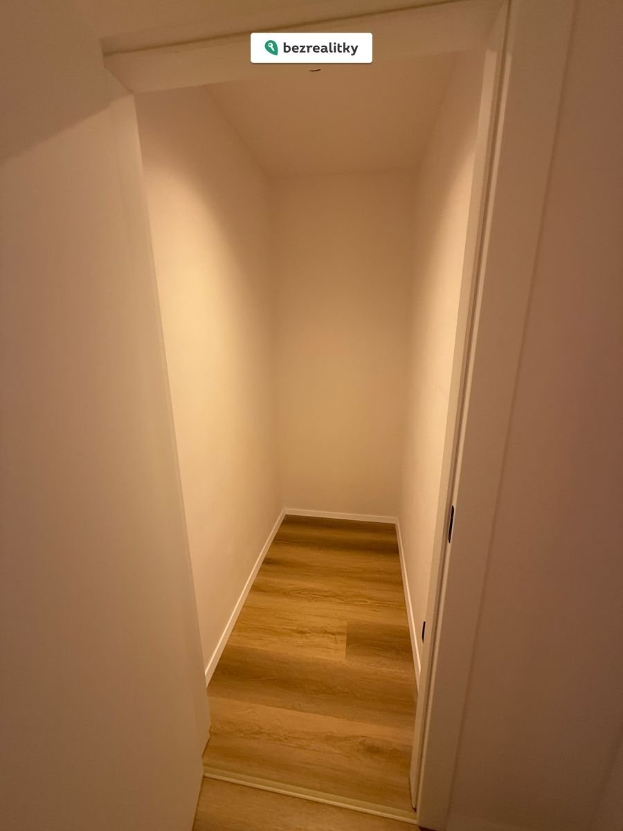 1775641377-oujyxaphxr-img-5572