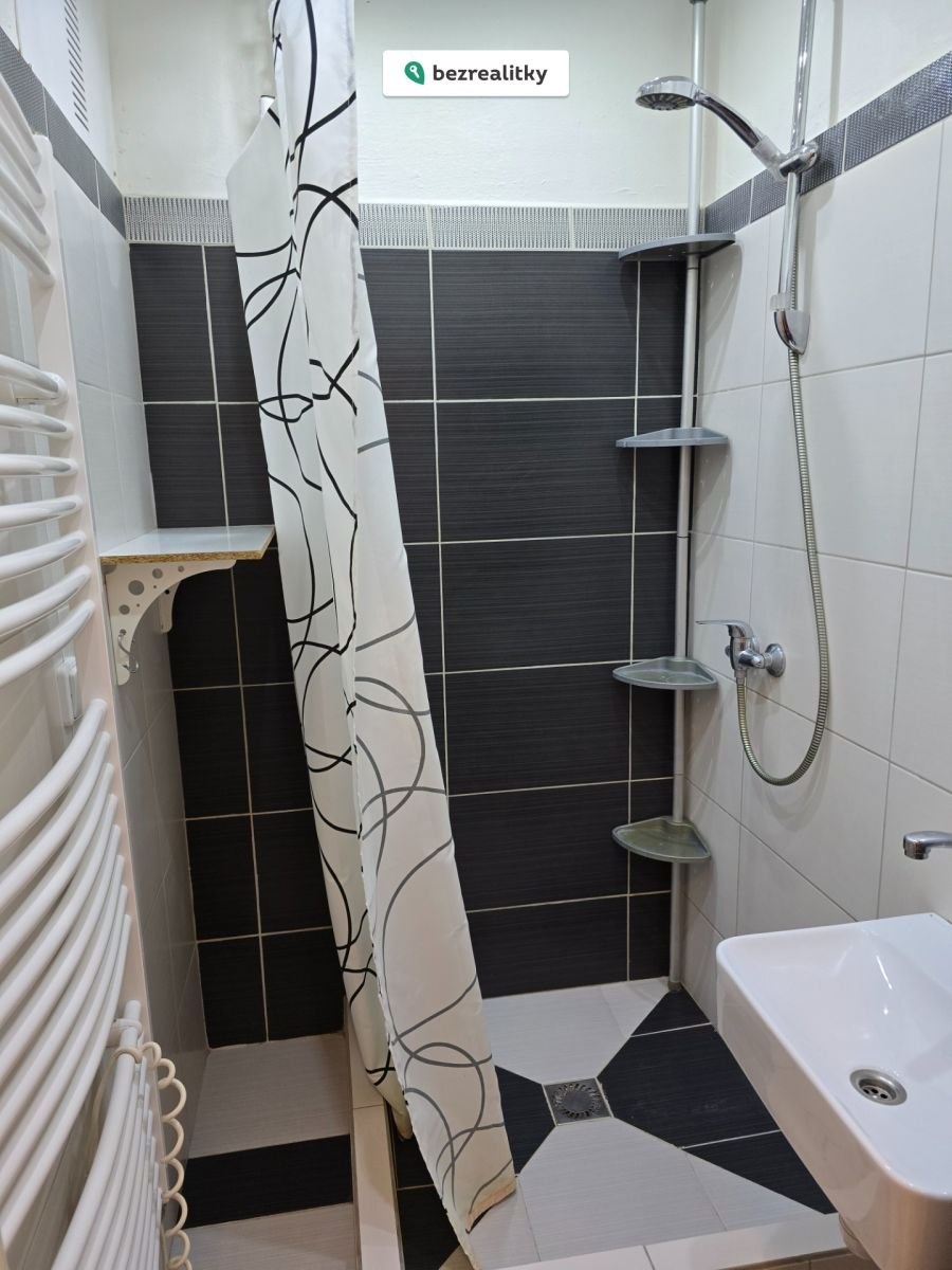 1770637815-aorrupwzmd-20260205-180838