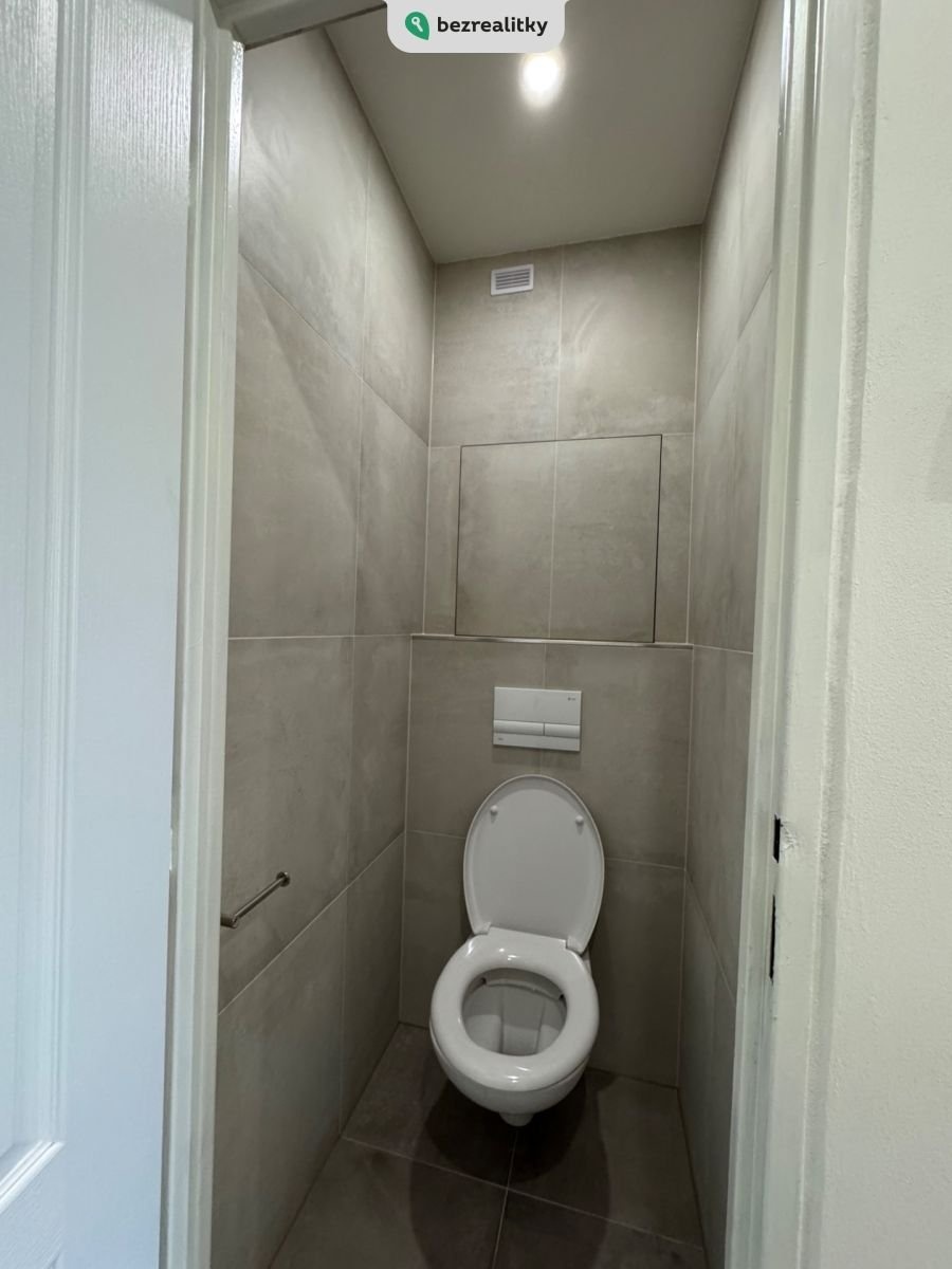 1746869055-czxhdnbbpo-img-6735