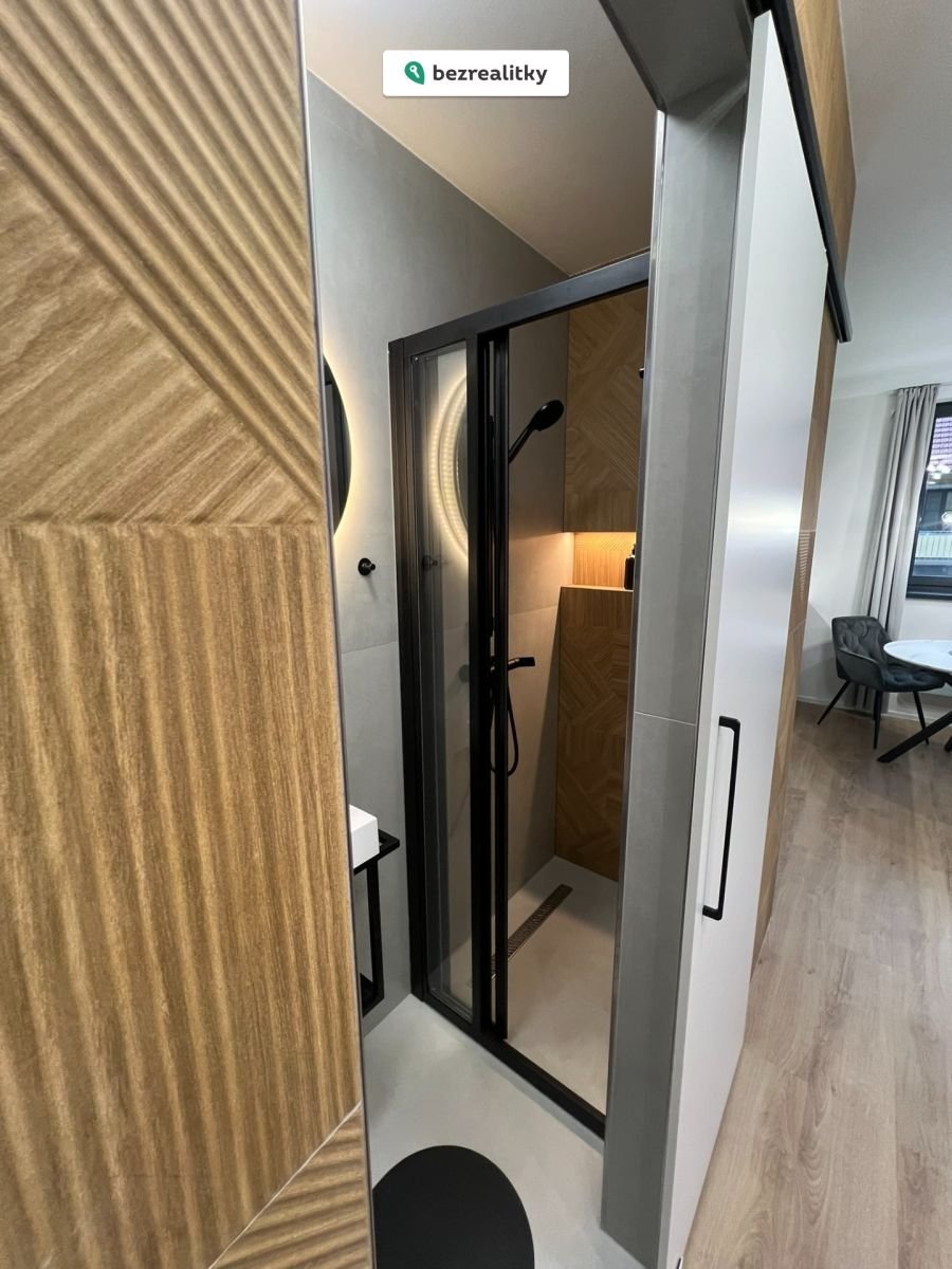 1775728234-lvnagqzsqy-img-3495