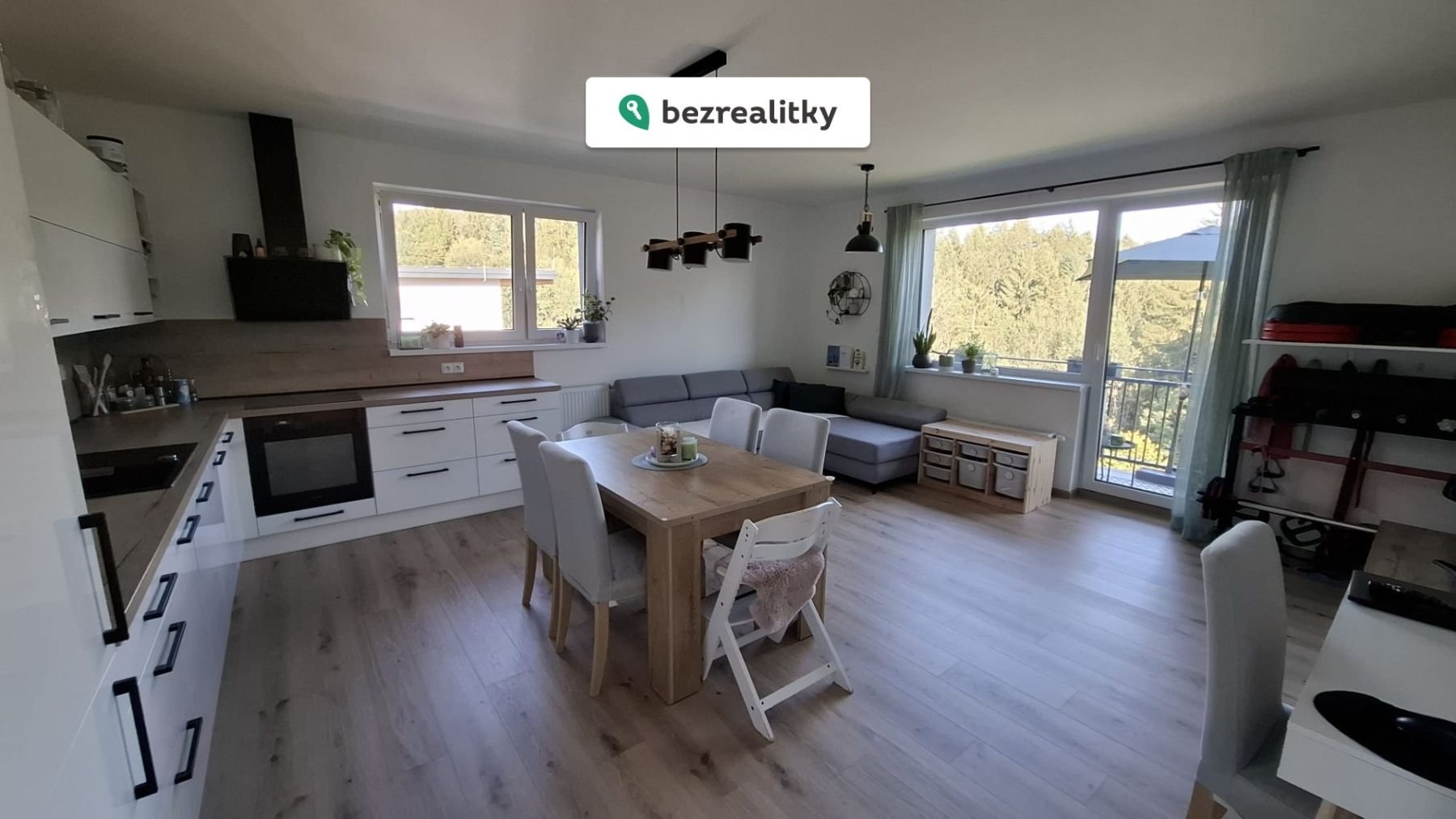 1774724424-jkakjtslqx-whatsapp-image-2026-03-28-at