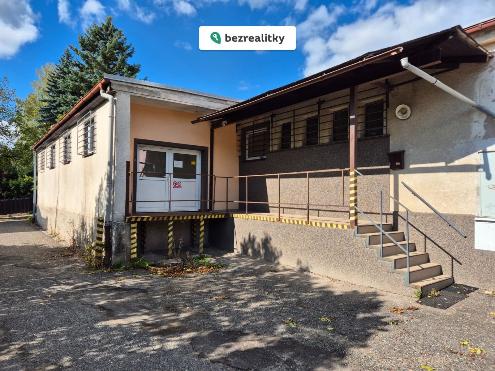 1759671735-tpwwkxwrjz-20251003-124054