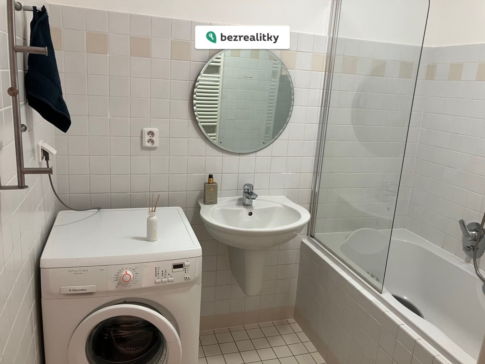 1762694236-trsrufsqra-img-5015-282-29