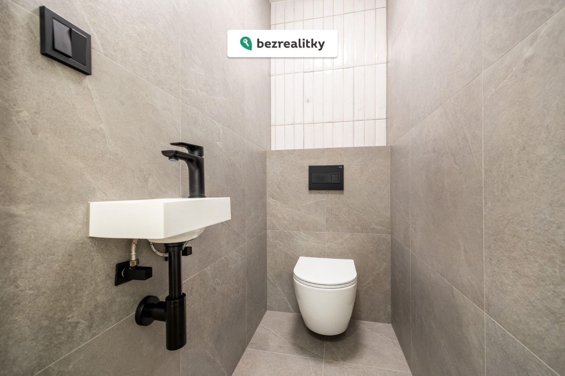 1773049372-bkfdquswls-8y7a6834-hdr