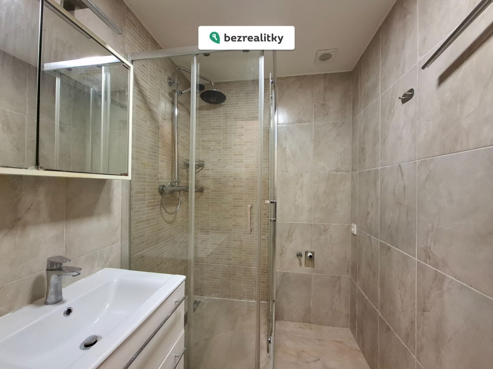 1771930463-rhwhuzdzcy-3