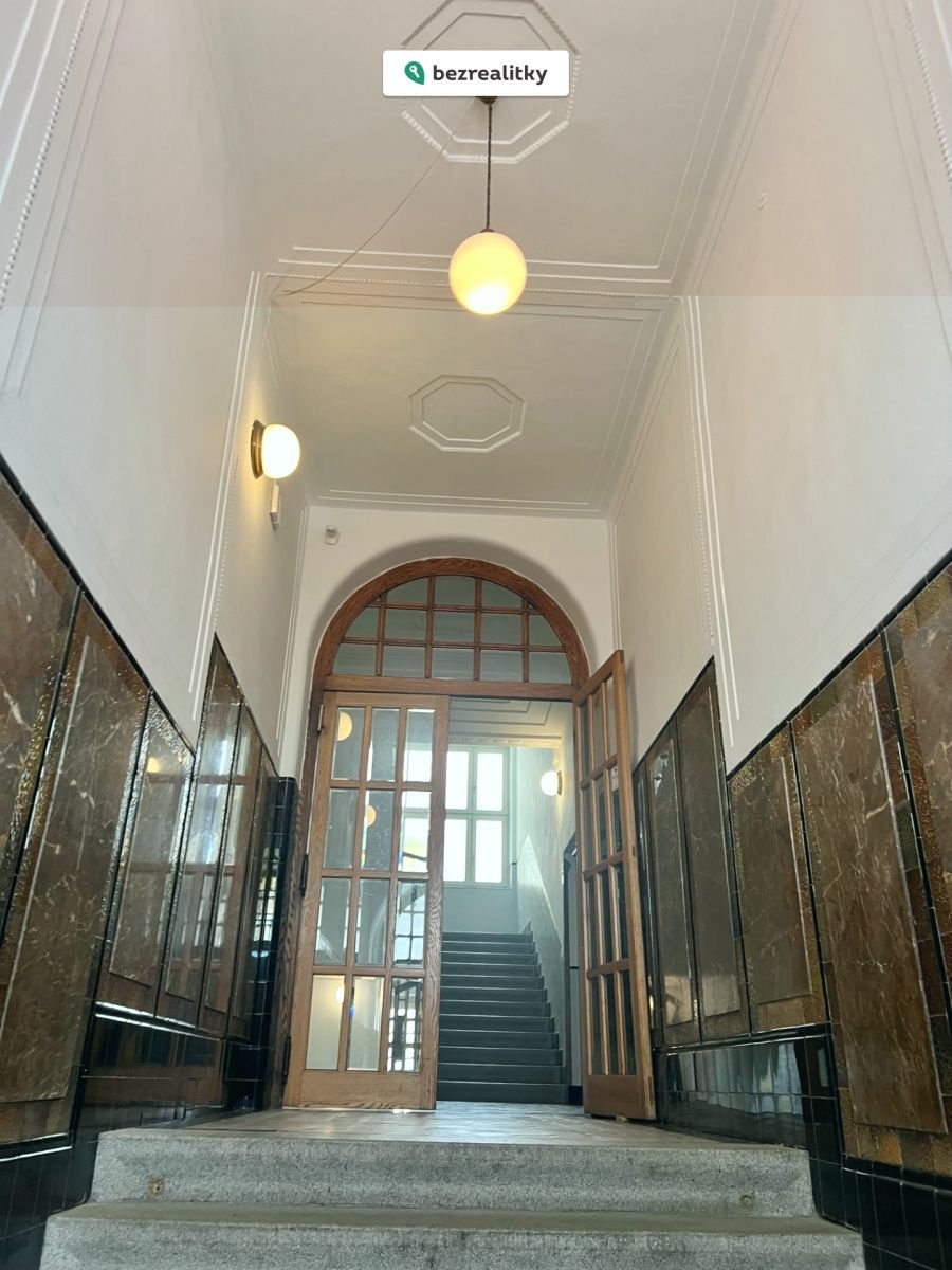 1755622315-ovezntkufj-3