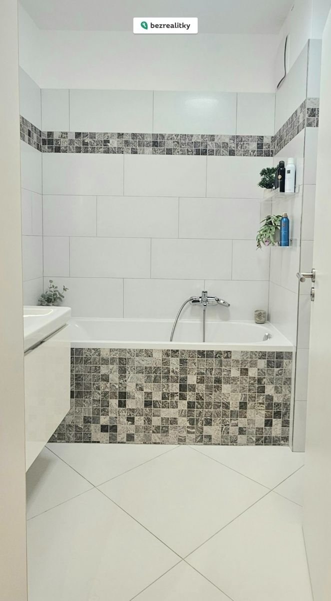 1768336505-ezpumhyidd-20260104-173755