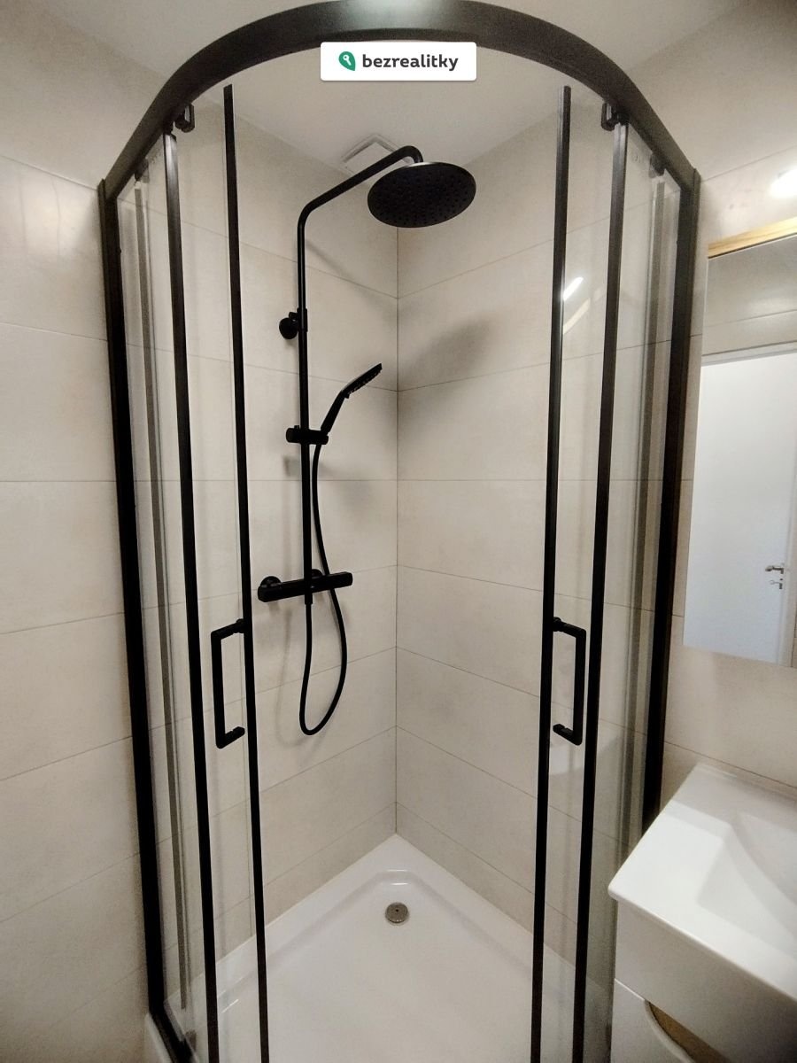 1763811541-gndyhgkjdg-img-20250912-130337-edit