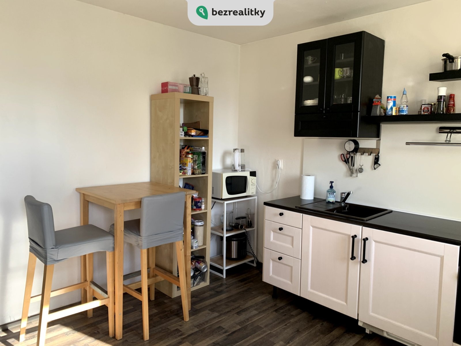 1748968346-bdlynitcaj-4-may2025-kitchen