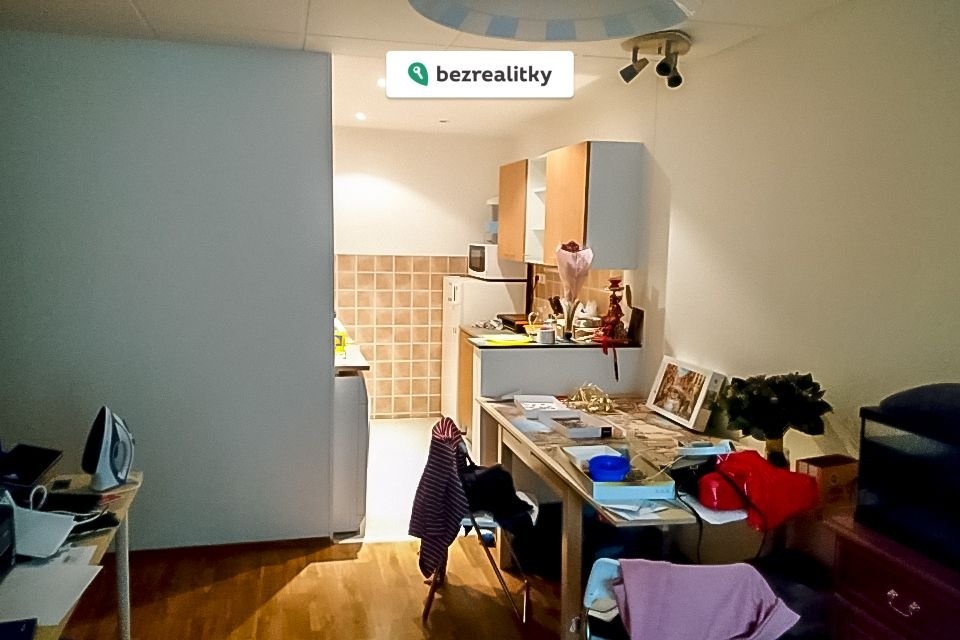 1763049103-page-home-staging-compare-images-09-bef