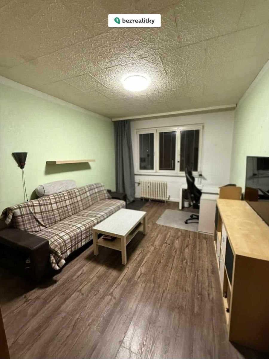 1764270353-izzzucnksm-588949394-1343222347502069-8