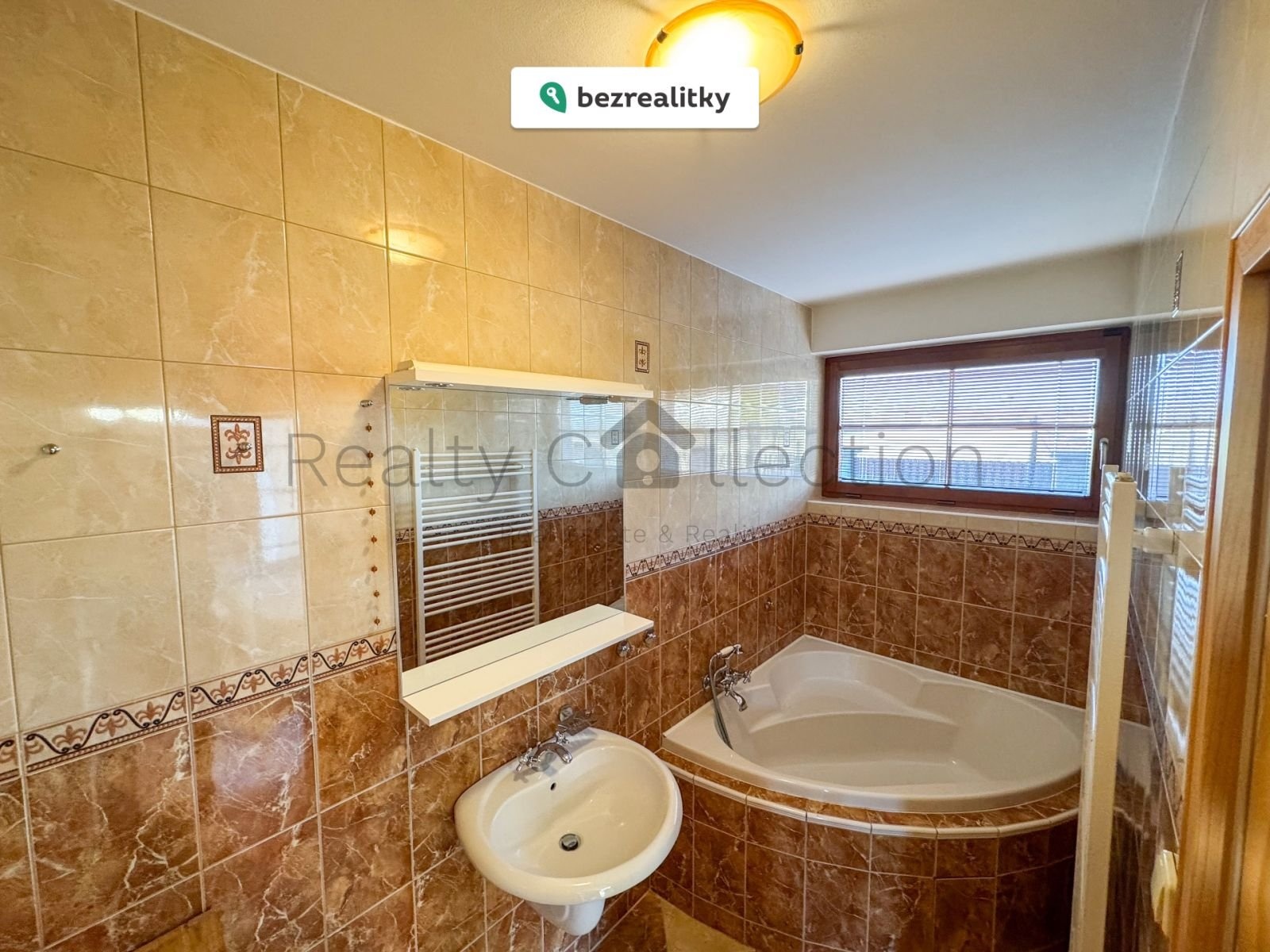 1761044924-aiaeognjny-img-8325-19