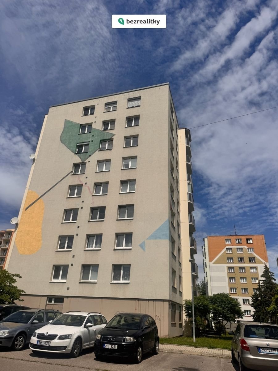 1781703424-lyruhupbop-img-4836