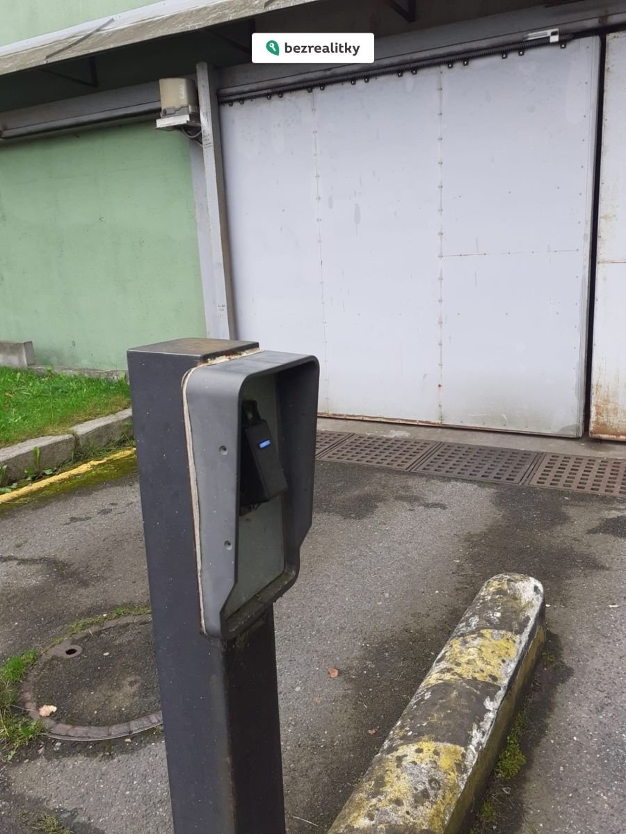 1757967797-ftmzqrvwvi-ovladac
