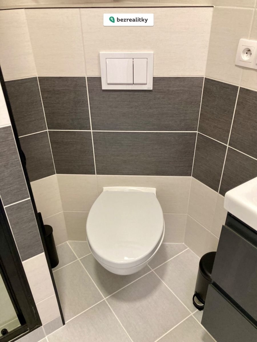 1761399483-plbpbmhnfp-img-8489