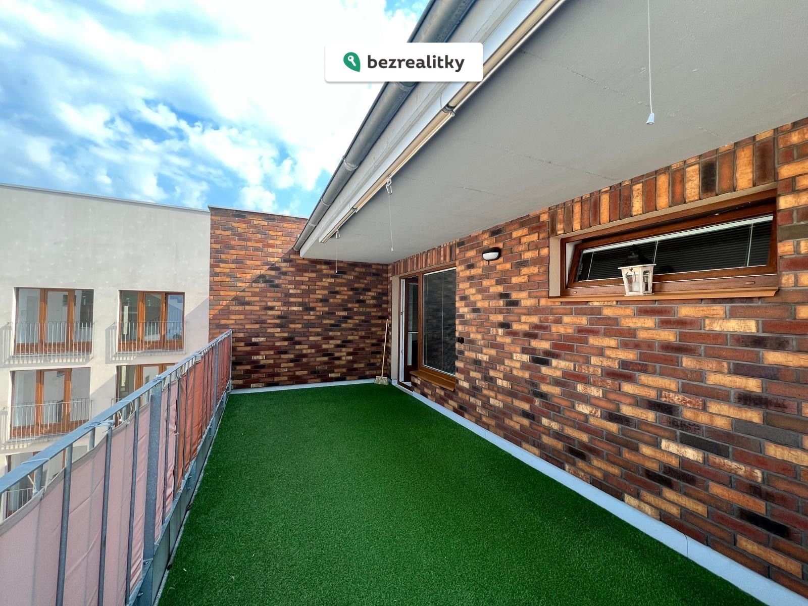 1763475212-ziunckkpwu-5578d864-c028-483e-84ca-4966