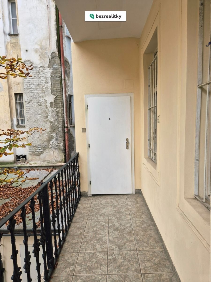 1762008382-qsgyutvfpi-20251101-120857