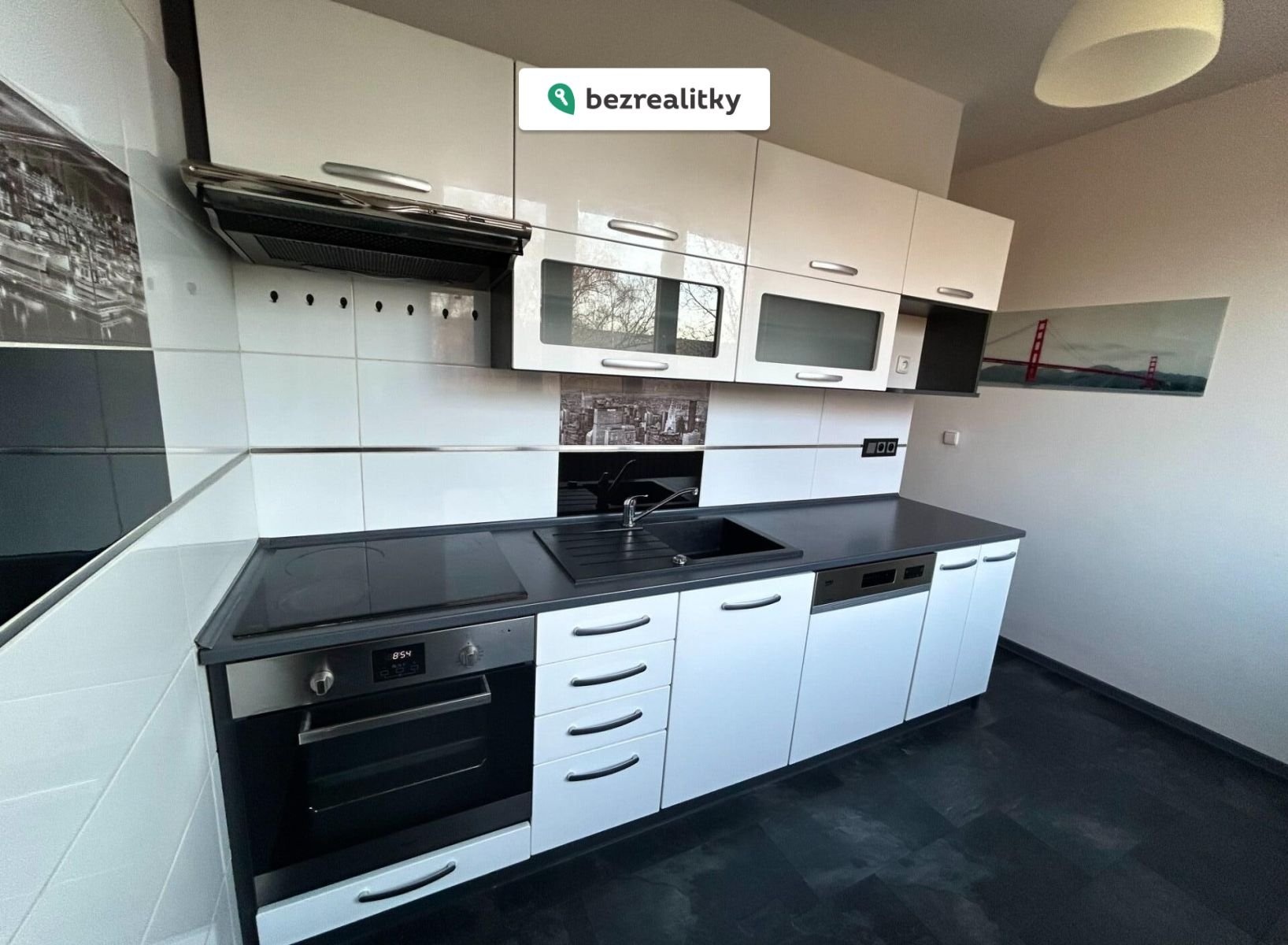 1772785489-qgvmhixowu-img-4939-ts1772810423ts