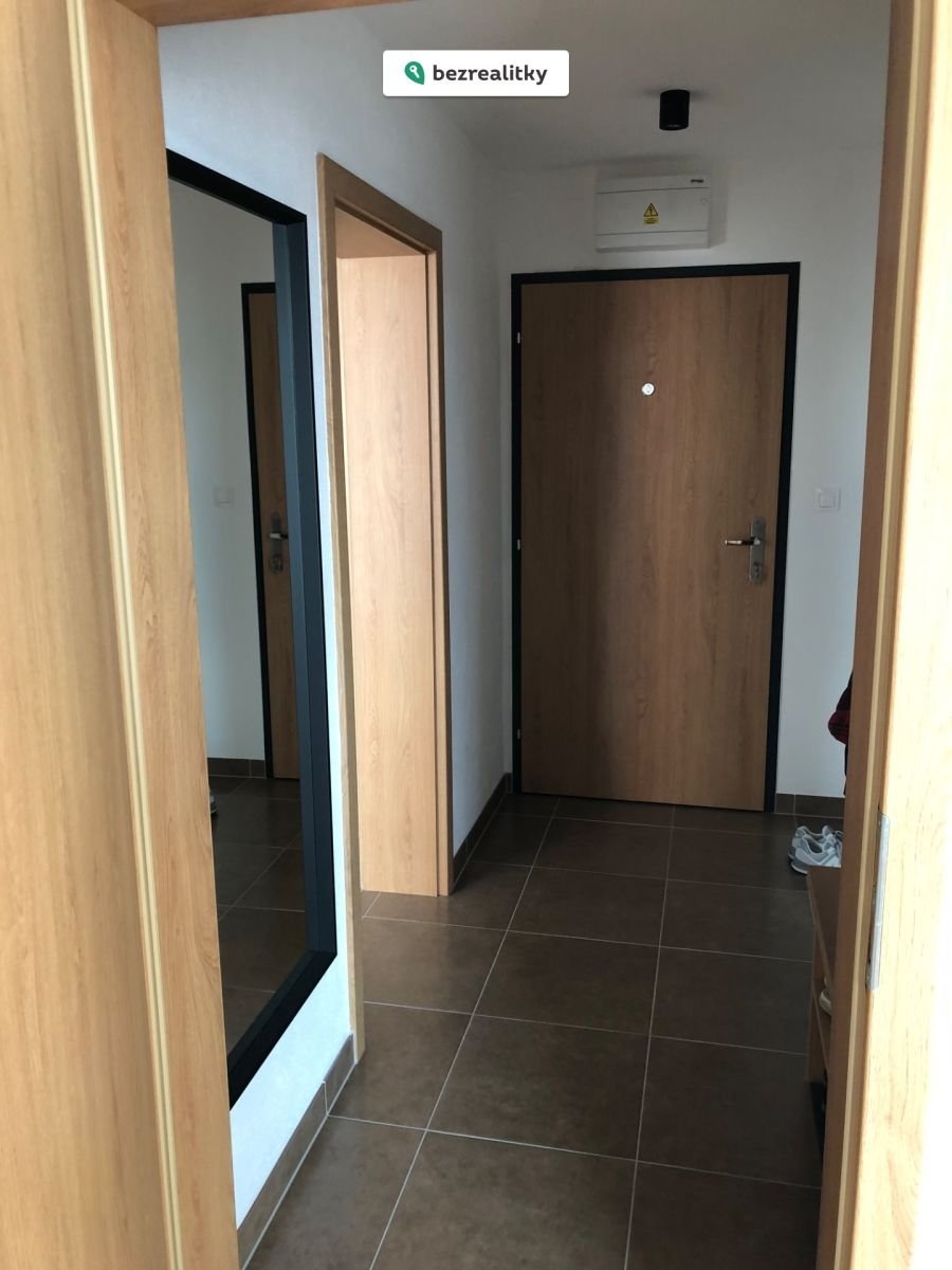 1774811896-ofgcdrzlme-img-5036