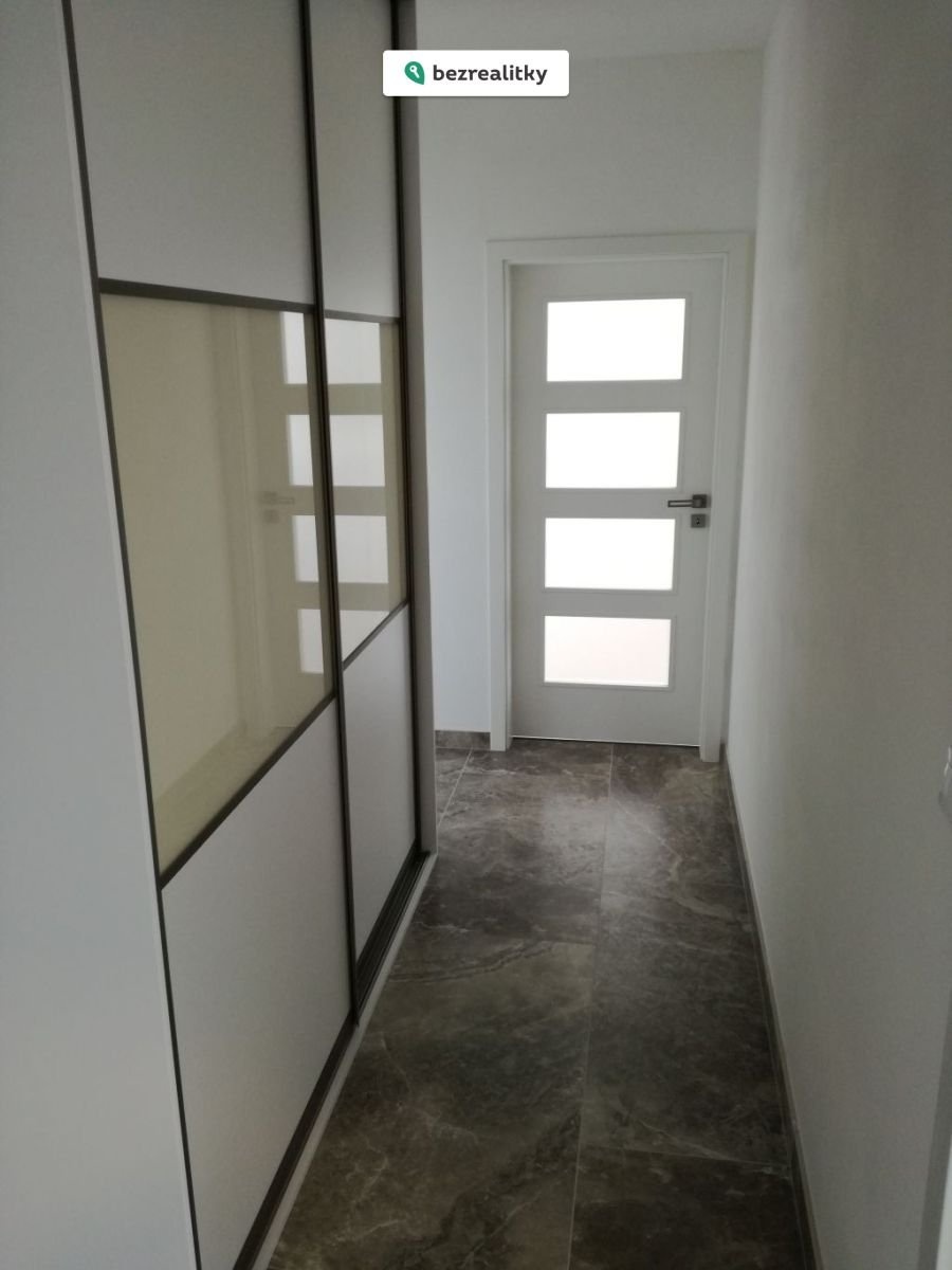 1762623414-zzufhdrfsg-chodba-1