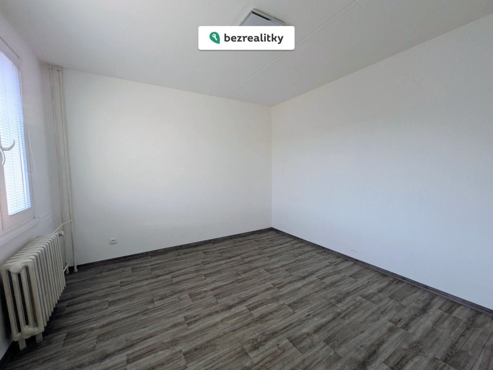 1771699584-nkgbpdkszs-pxl-20251227-124017447-7e2