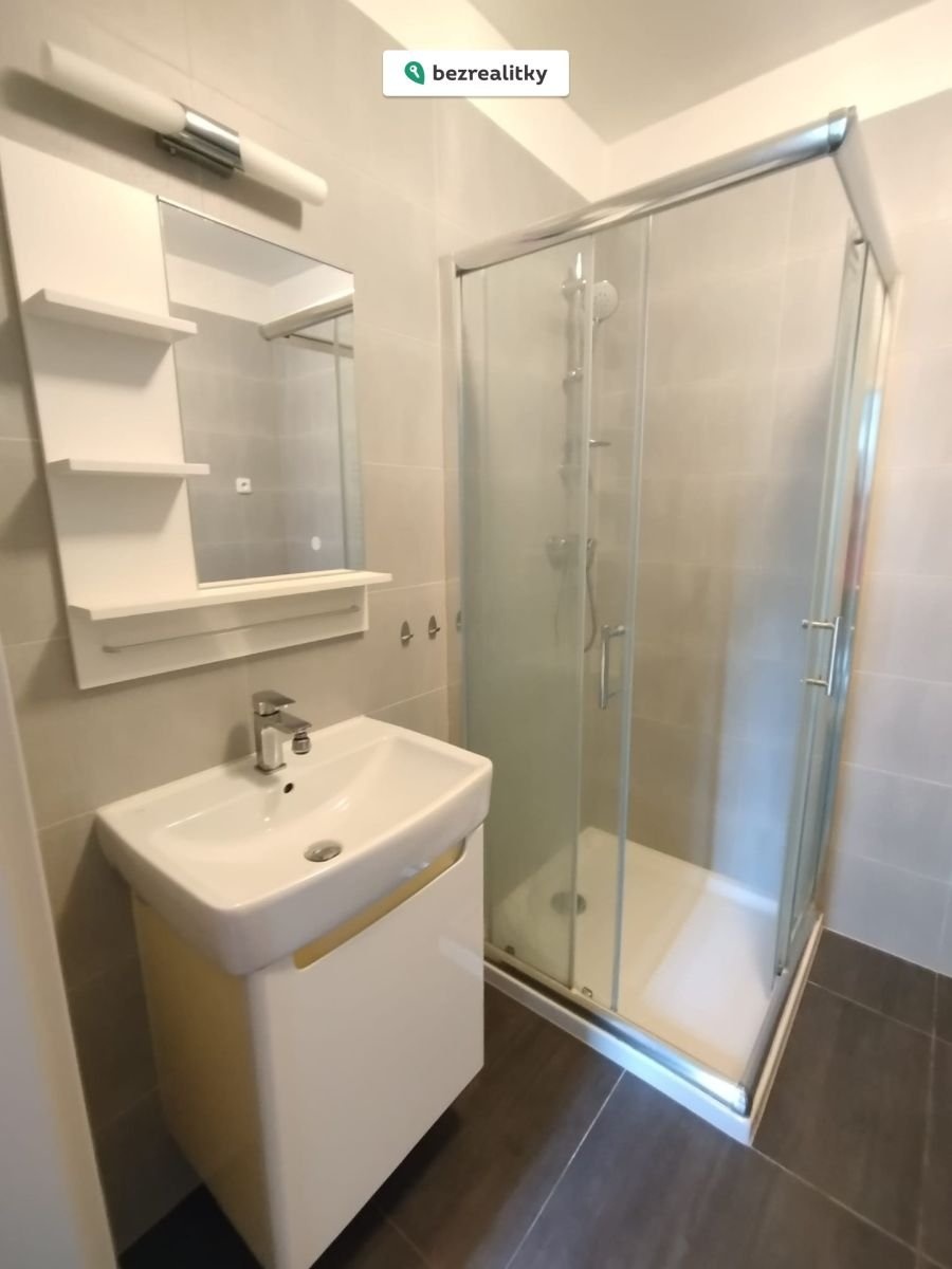 1775222390-wjngzufiem-img-20251119-wa0016