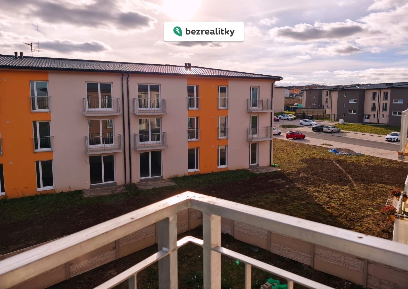 1762349757-tzvqkrrqbo-obr-c3-a1zek-whatsapp-2c-202