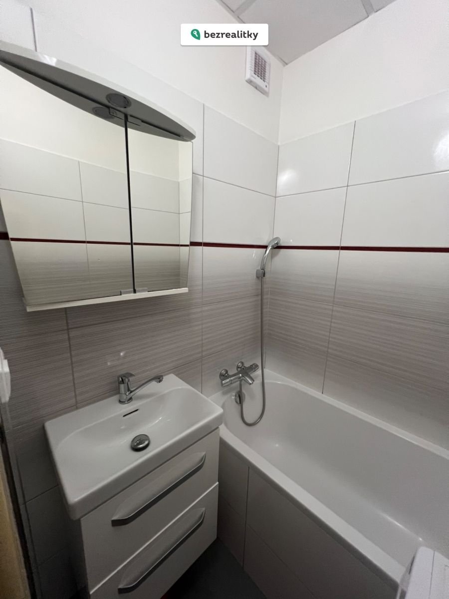 1768067200-rnghwoelht-img-6562