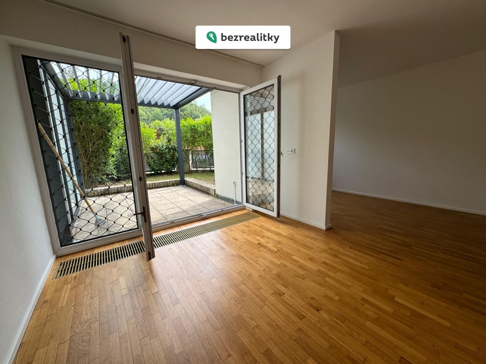 1768918726-kcaifypedx-whatsapp-image-2025-11-04-at