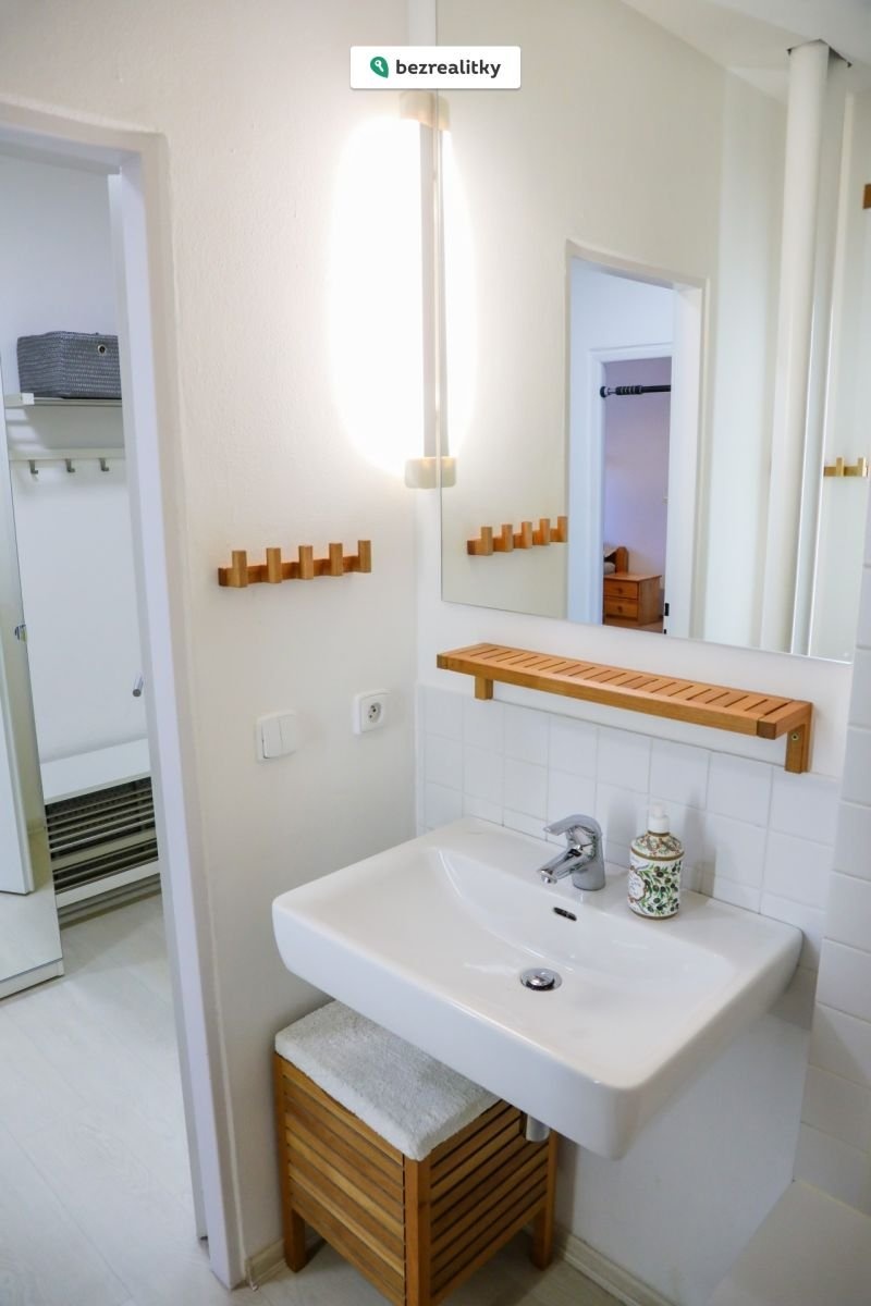 1774191584-csqjjncoey-pic-1047