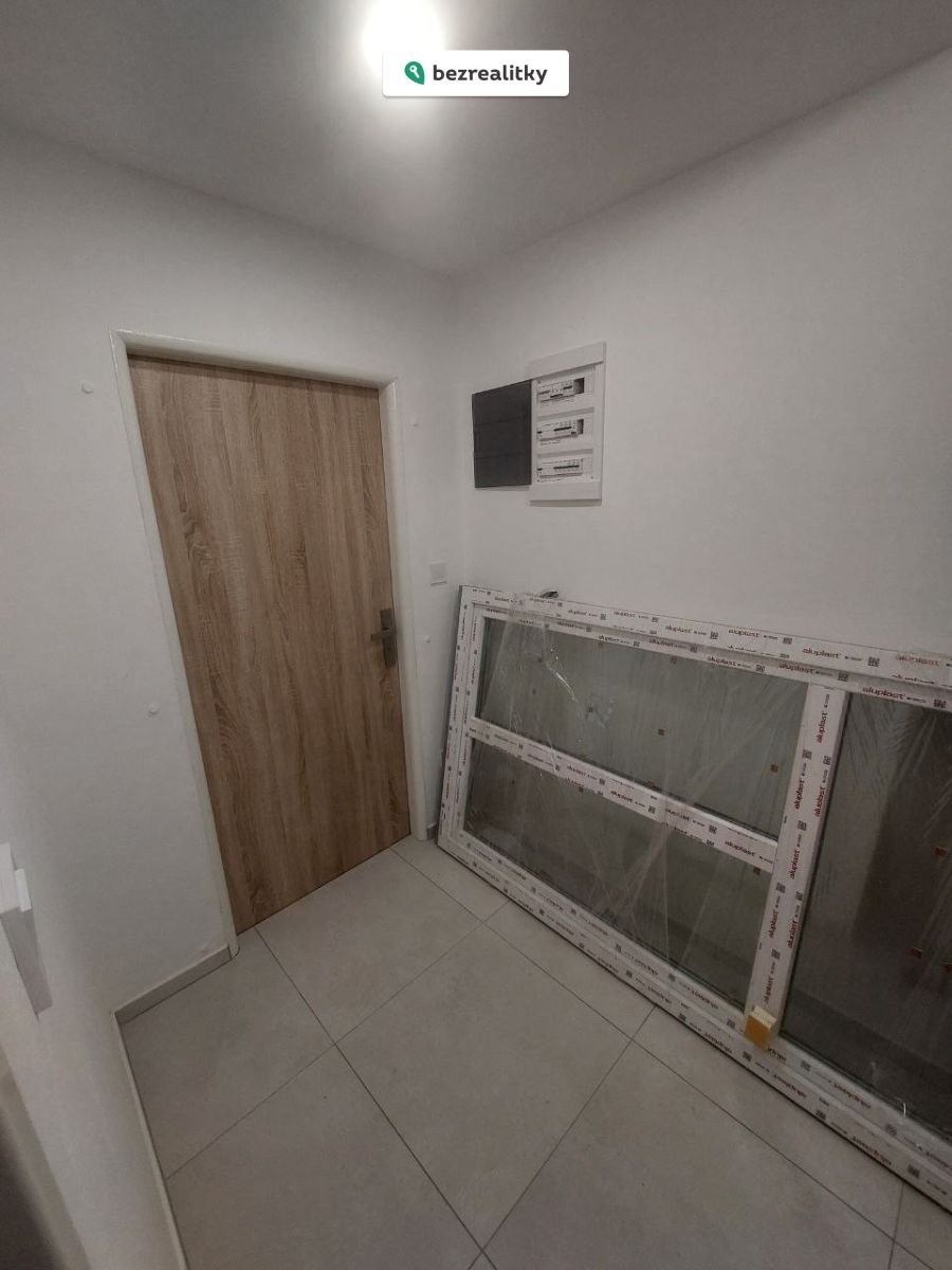 1772044892-nrmpjrgafm-photo-2026-02-25-19-40-43