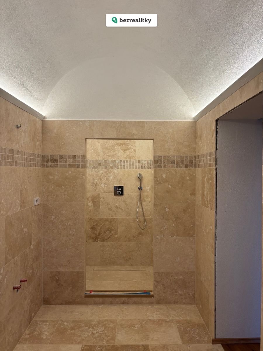 1769772167-ijucllqhmk-img-1949-1