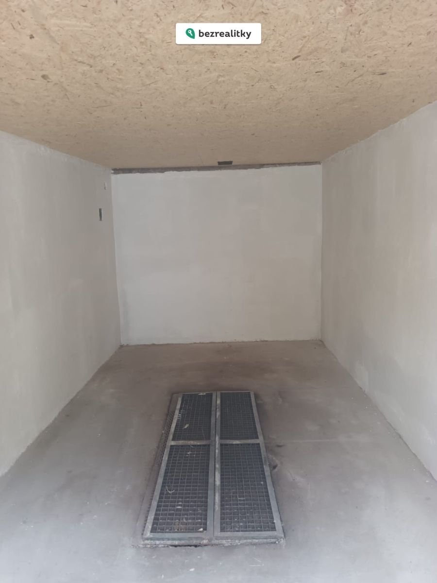 1757133916-wedsiqsrpk-1000049589