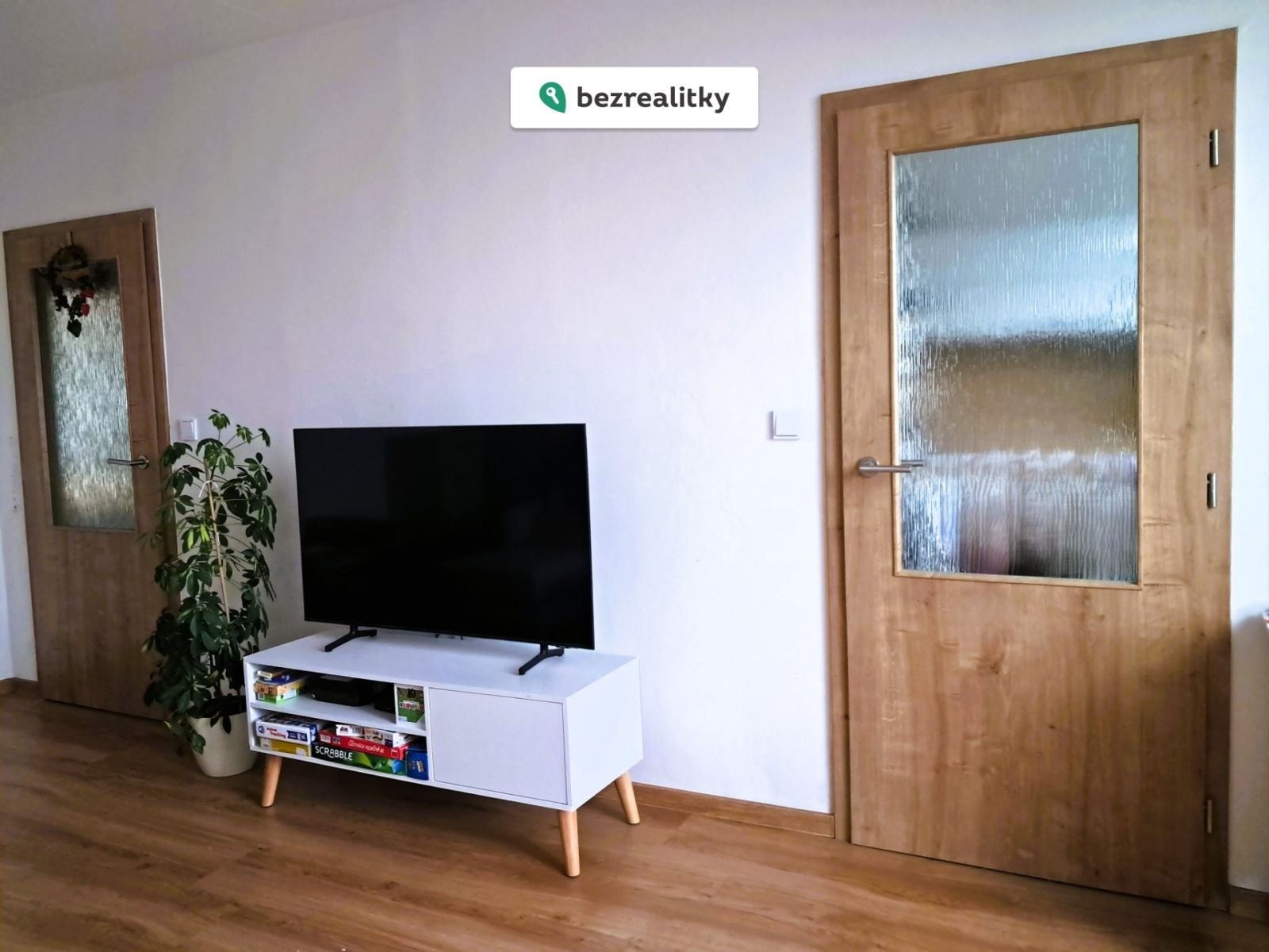 1763397519-qfztjhbxdi-ob-c3-bdvac-c3-ad-pokoj3